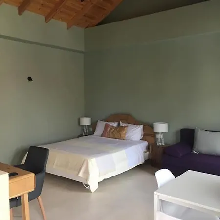 Апартхотел Anthelia 4*